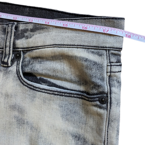 London Jean jeans whitewashed back pocket zippers size 12 - Picture 8 of 9